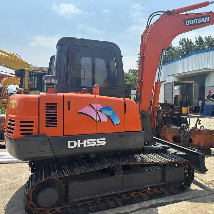 90% New Mini Excavator Doosan DH55 Second-hand Excavator 5 Ton Mini Used Excavator for Sale in Low Price - Miniekskavaator: pilt 1 90% New Mini Excavator Doosan DH55 Second-hand Excavator 5 Ton Mini Used Excavator for Sale in Low Price - Miniekskavaator: pilt 1
