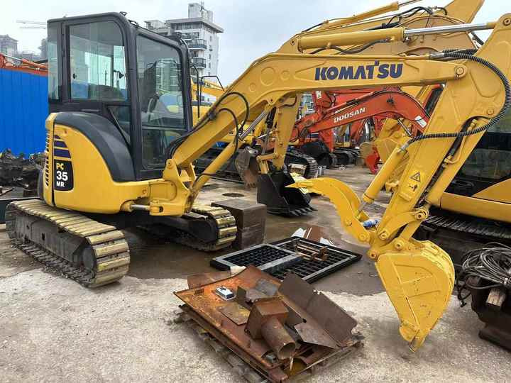 CE/EPA Certified! Komatsu Pc 35 Used Excavator komatsu Pc35 Mini 3 Ton Crawler Excavator with Rubber Track for Sale - Miniekskavaator: pilt 4 CE/EPA Certified! Komatsu Pc 35 Used Excavator komatsu Pc35 Mini 3 Ton Crawler Excavator with Rubber Track for Sale - Miniekskavaator: pilt 4