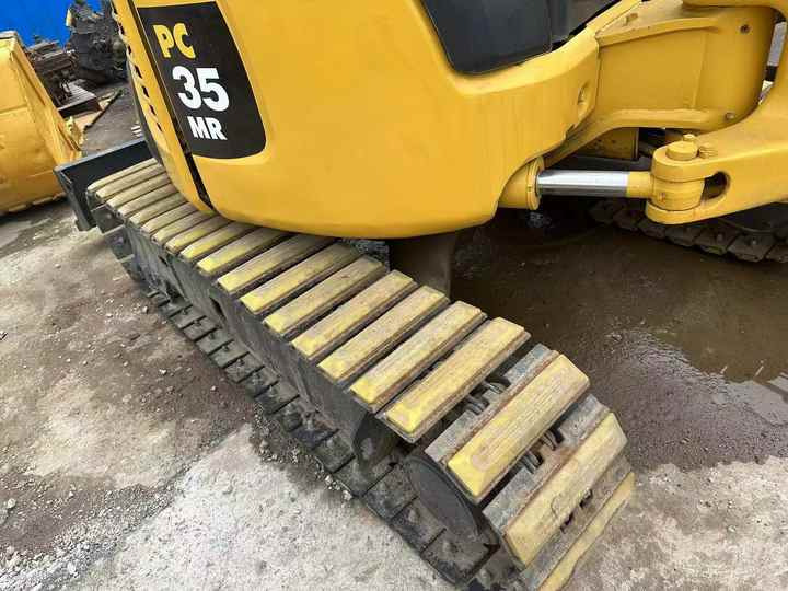 CE/EPA Certified! Komatsu Pc 35 Used Excavator komatsu Pc35 Mini 3 Ton Crawler Excavator with Rubber Track for Sale - Miniekskavaator: pilt 5 CE/EPA Certified! Komatsu Pc 35 Used Excavator komatsu Pc35 Mini 3 Ton Crawler Excavator with Rubber Track for Sale - Miniekskavaator: pilt 5