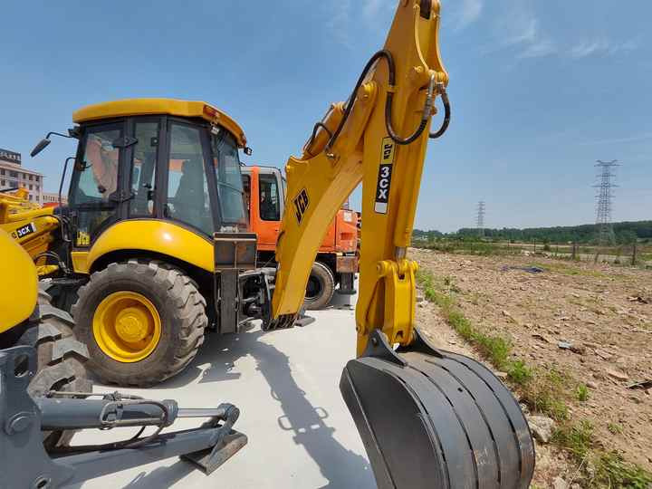 Cheap Price JCB 3CX Backhoe Loader in Excellent Condition for Sale JCB3CX JCB 4CX Available for Sale - Ekskavaator-laadur: pilt 2 Cheap Price JCB 3CX Backhoe Loader in Excellent Condition for Sale JCB3CX JCB 4CX Available for Sale - Ekskavaator-laadur: pilt 2