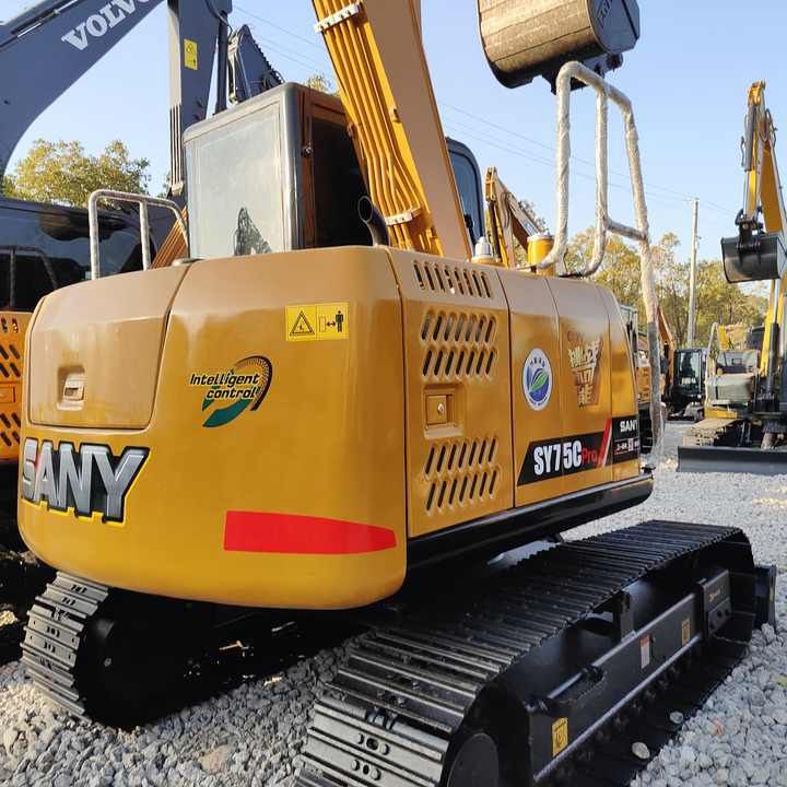 China Brand Used Sany Sy75c Mini Excavator 6ton Crawler Earth Digger Machine for Sale - Miniekskavaator: pilt 2 China Brand Used Sany Sy75c Mini Excavator 6ton Crawler Earth Digger Machine for Sale - Miniekskavaator: pilt 2