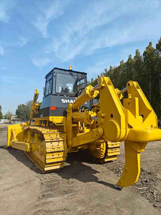 China Famous Brand Shantui Used Sahntui Sd32 Crawler Bulldozer Superior Performance Strong Power Low Price for Sale - Buldooser: pilt 5 China Famous Brand Shantui Used Sahntui Sd32 Crawler Bulldozer Superior Performance Strong Power Low Price for Sale - Buldooser: pilt 5