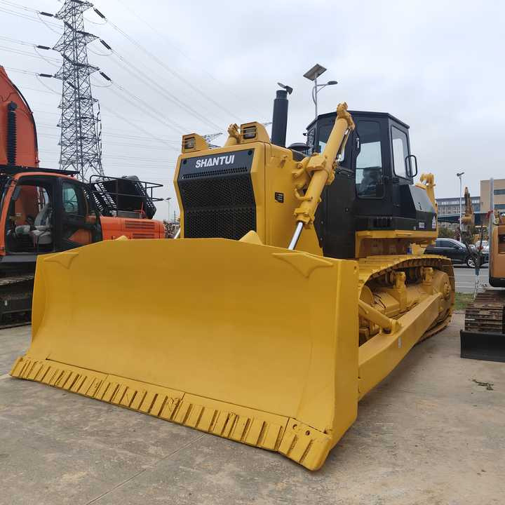 China Famous Brand Shantui Used Sahntui Sd32 Crawler Bulldozer Superior Performance Strong Power Low Price for Sale - Buldooser: pilt 1 China Famous Brand Shantui Used Sahntui Sd32 Crawler Bulldozer Superior Performance Strong Power Low Price for Sale - Buldooser: pilt 1