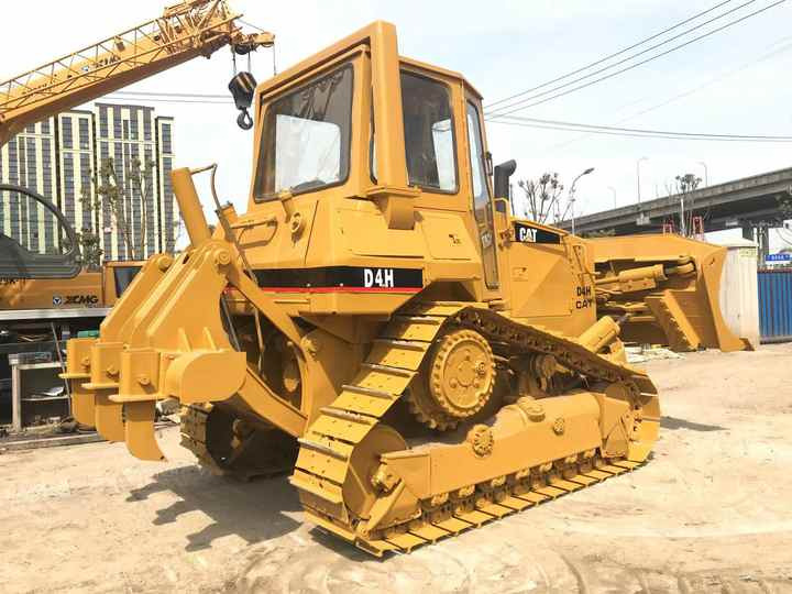 Good Condition D4H Bulldozer New Crawler Bulldozer with Parts Price Bulldozers - Buldooser: pilt 4 Good Condition D4H Bulldozer New Crawler Bulldozer with Parts Price Bulldozers - Buldooser: pilt 4