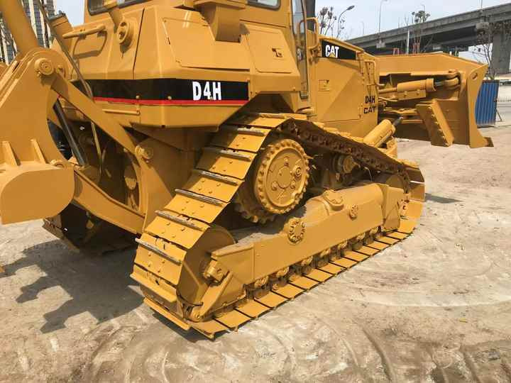 Good Condition D4H Bulldozer New Crawler Bulldozer with Parts Price Bulldozers - Buldooser: pilt 5 Good Condition D4H Bulldozer New Crawler Bulldozer with Parts Price Bulldozers - Buldooser: pilt 5