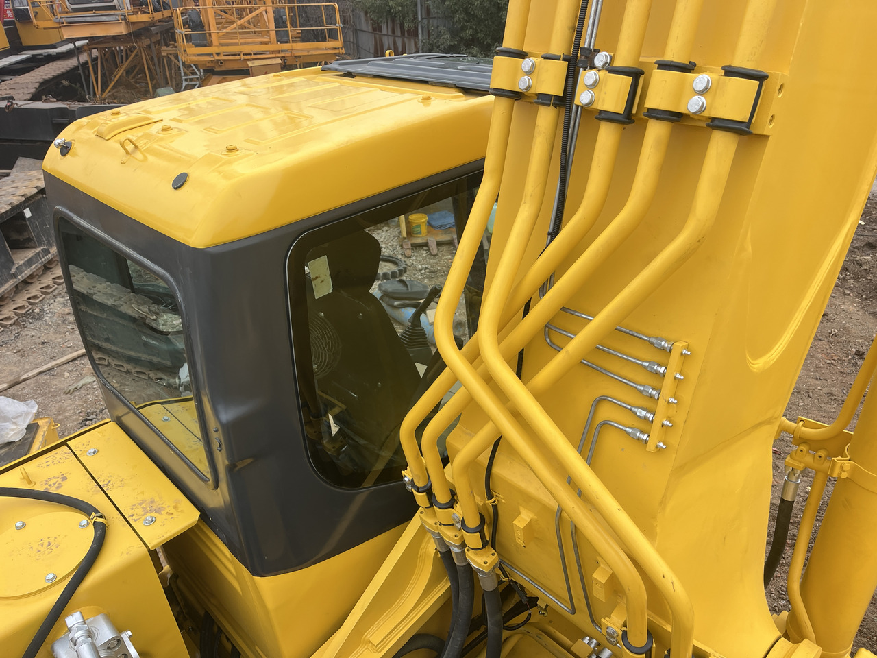 KOMATSU Crawler excavator Second-hand Excavator Komatsu PC 450-7for Sale-------Good Condition - Lintekskavaator: pilt 1 KOMATSU Crawler excavator Second-hand Excavator Komatsu PC 450-7for Sale-------Good Condition - Lintekskavaator: pilt 1
