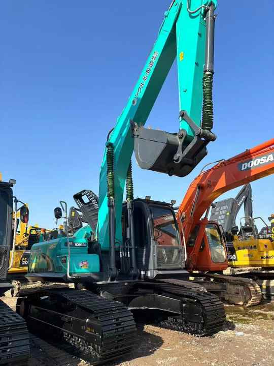 New Arrival Kobelco Sk200D 20tons Crawler Excavator for Sale 90% Brand New Kobelco Sk140 200 350 Digger in Stock - Lintekskavaator: pilt 2 New Arrival Kobelco Sk200D 20tons Crawler Excavator for Sale 90% Brand New Kobelco Sk140 200 350 Digger in Stock - Lintekskavaator: pilt 2