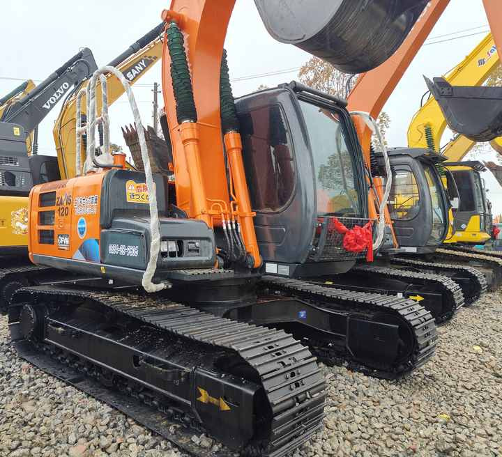 Original Hitachi ZX120 Crawler Excavator Low Hours Perfect for Various Projects Available Used Excavators for Sale - Lintekskavaator: pilt 3 Original Hitachi ZX120 Crawler Excavator Low Hours Perfect for Various Projects Available Used Excavators for Sale - Lintekskavaator: pilt 3