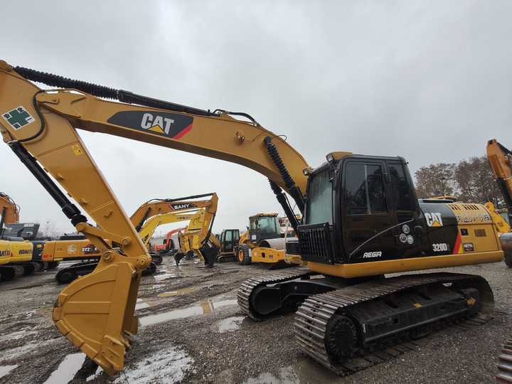 Reasonable Price Japan Original 330d2 Caterpillar Excavator CAT USED 329D2 320D2 325D 315D Excavator - Lintekskavaator: pilt 5 Reasonable Price Japan Original 330d2 Caterpillar Excavator CAT USED 329D2 320D2 325D 315D Excavator - Lintekskavaator: pilt 5
