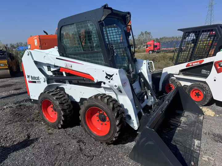 Skid Steer Loader Bobcat S550 Original Wheel Loader in Good Condition on Sale Bobcat 550 - Kompaktlaadur: pilt 5 Skid Steer Loader Bobcat S550 Original Wheel Loader in Good Condition on Sale Bobcat 550 - Kompaktlaadur: pilt 5