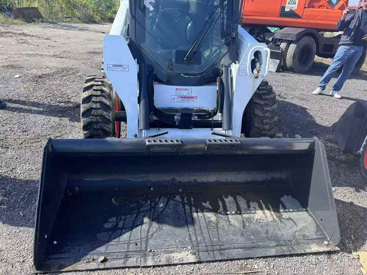 Skid Steer Loader Bobcat S550 Original Wheel Loader in Good Condition on Sale Bobcat 550 - Kompaktlaadur: pilt 4 Skid Steer Loader Bobcat S550 Original Wheel Loader in Good Condition on Sale Bobcat 550 - Kompaktlaadur: pilt 4