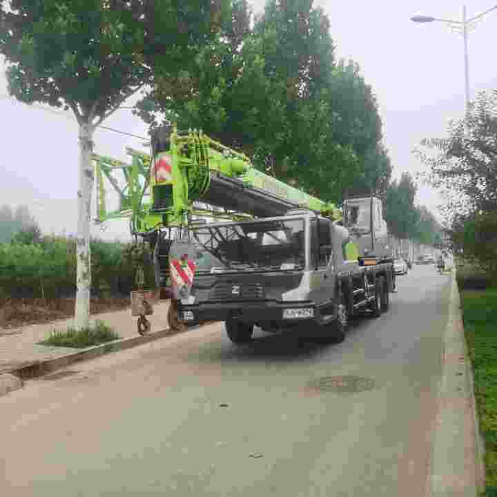 Truck Crane 25 Ton Used Truck Crane 25 Ton for Sale - Autokraana: pilt 2 Truck Crane 25 Ton Used Truck Crane 25 Ton for Sale - Autokraana: pilt 2