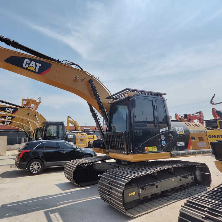 USED CAT 320 Excavator with Wide Track Shoe for Sale - Lintekskavaator: pilt 1 USED CAT 320 Excavator with Wide Track Shoe for Sale - Lintekskavaator: pilt 1
