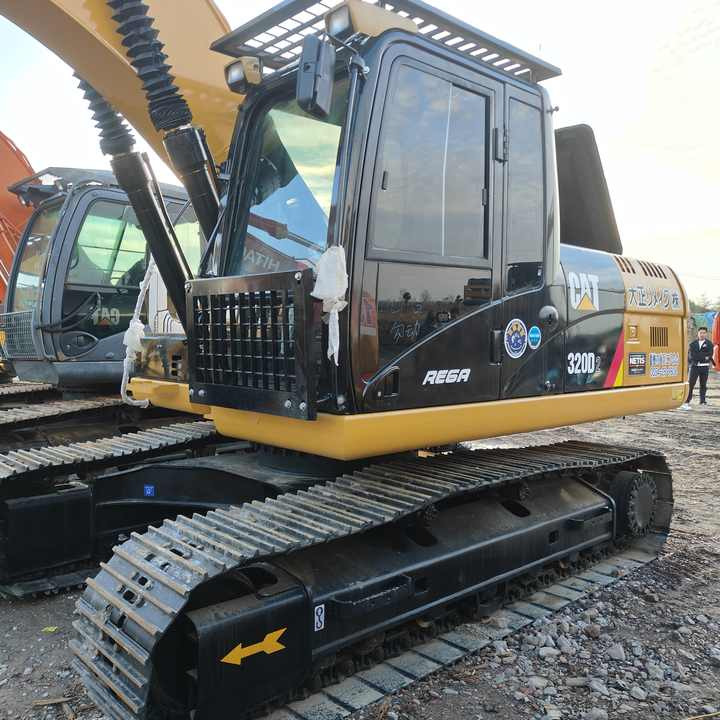 USED Construction Caterpillar Cat 330D Excavator Earthmoving Machinery Used CAT 320D 325D 330D Used Excavators - Lintekskavaator: pilt 3 USED Construction Caterpillar Cat 330D Excavator Earthmoving Machinery Used CAT 320D 325D 330D Used Excavators - Lintekskavaator: pilt 3