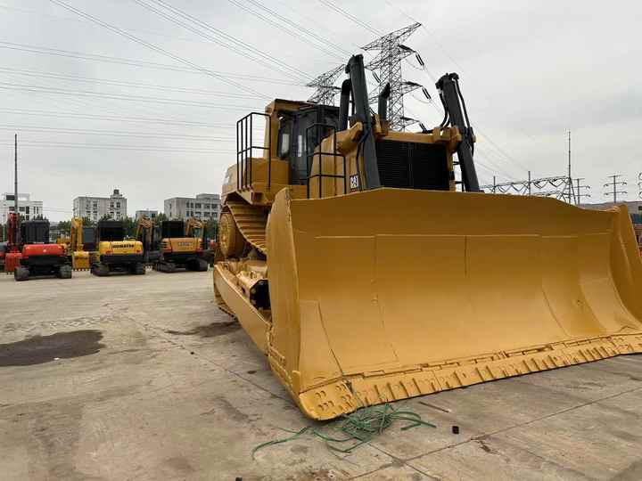 USED ORIGINAL CAT D10r Large Bulldozer for Sale Spot Cat D10 Bulldozer Cat D5 D6 D7 D10 Bulldozer in China - Buldooser: pilt 3 USED ORIGINAL CAT D10r Large Bulldozer for Sale Spot Cat D10 Bulldozer Cat D5 D6 D7 D10 Bulldozer in China - Buldooser: pilt 3