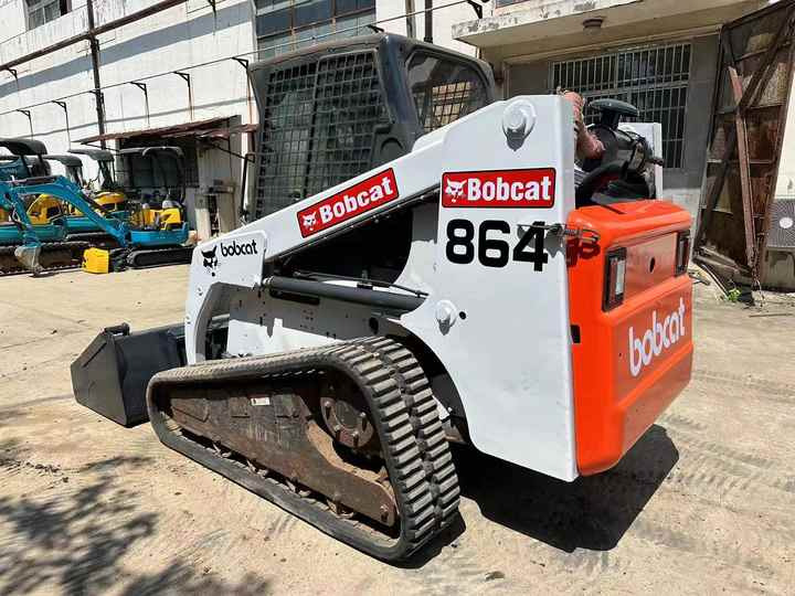 Used Bob Cat Bob Cat T864 Used Mini Skid Steer Wheel Loader Multifunctional Track Loaders Bobcat - Kompaktlaadur: pilt 4 Used Bob Cat Bob Cat T864 Used Mini Skid Steer Wheel Loader Multifunctional Track Loaders Bobcat - Kompaktlaadur: pilt 4