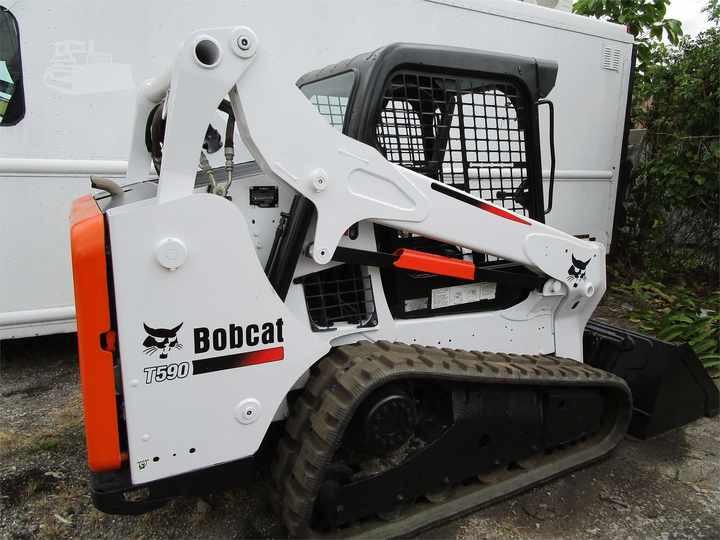 Used Bobcat T590 Used Skid Steer Loader with Good Condition for Sale S160 S185 S300 S330 T590 3T 4T 5T 2T - Kompaktlaadur: pilt 4 Used Bobcat T590 Used Skid Steer Loader with Good Condition for Sale S160 S185 S300 S330 T590 3T 4T 5T 2T - Kompaktlaadur: pilt 4