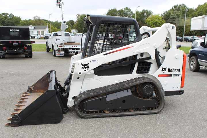 Used Bobcat T590 UsedSkid Steer Loader with Good Condition for Sale S160 S300 S185 S330 - Kompaktlaadur: pilt 2 Used Bobcat T590 UsedSkid Steer Loader with Good Condition for Sale S160 S300 S185 S330 - Kompaktlaadur: pilt 2