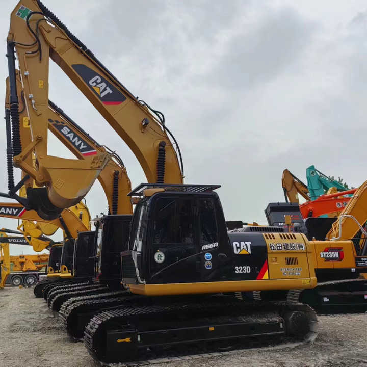 Used Digger CAT 323D2L Construction Machinery Construction Digger Used CAT 323D2L Cheap Excavator - Lintekskavaator: pilt 1 Used Digger CAT 323D2L Construction Machinery Construction Digger Used CAT 323D2L Cheap Excavator - Lintekskavaator: pilt 1