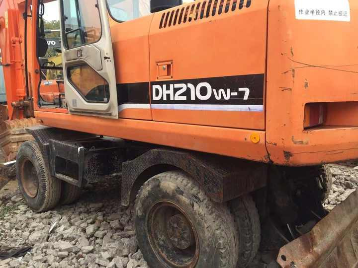 Used Digger Doosan Dh210w-7 Construction Machinery Construction Digger Used Doosan Dh210w-7 Cheap Excavator - Ratastel ekskavaator: pilt 4 Used Digger Doosan Dh210w-7 Construction Machinery Construction Digger Used Doosan Dh210w-7 Cheap Excavator - Ratastel ekskavaator: pilt 4