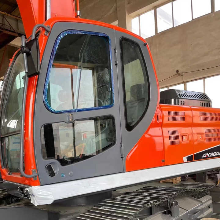 Used Excavator Doosan DX260LC-9 Excavators Mini Equipment Earth Moving Machinery Doosan Digger Excavator for Sale - Ekskavaator: pilt 1 Used Excavator Doosan DX260LC-9 Excavators Mini Equipment Earth Moving Machinery Doosan Digger Excavator for Sale - Ekskavaator: pilt 1