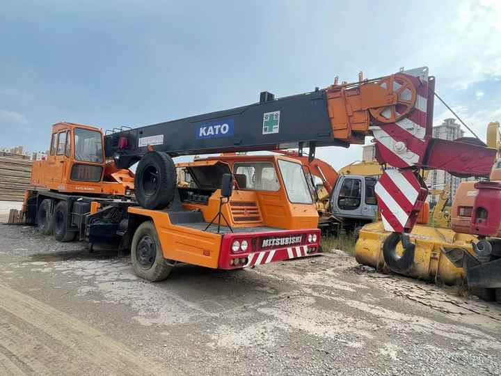 Used Heavy Construction Equipment kato 25 Tons Second Hand Mobile Crane Used Machine Hot Sale - Autokraana: pilt 2 Used Heavy Construction Equipment kato 25 Tons Second Hand Mobile Crane Used Machine Hot Sale - Autokraana: pilt 2