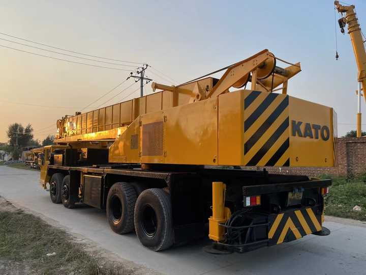 Used Heavy Construction Equipment kato 50 Tons Second Hand Mobile Crane Used Machine Hot Sale - Autokraana: pilt 2 Used Heavy Construction Equipment kato 50 Tons Second Hand Mobile Crane Used Machine Hot Sale - Autokraana: pilt 2
