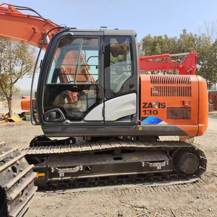 Used Hitachi ZX130 Excavator Japan Made Hitachi Used Excavator Zx120 Zx130 for Sale - Lintekskavaator: pilt 2 Used Hitachi ZX130 Excavator Japan Made Hitachi Used Excavator Zx120 Zx130 for Sale - Lintekskavaator: pilt 2