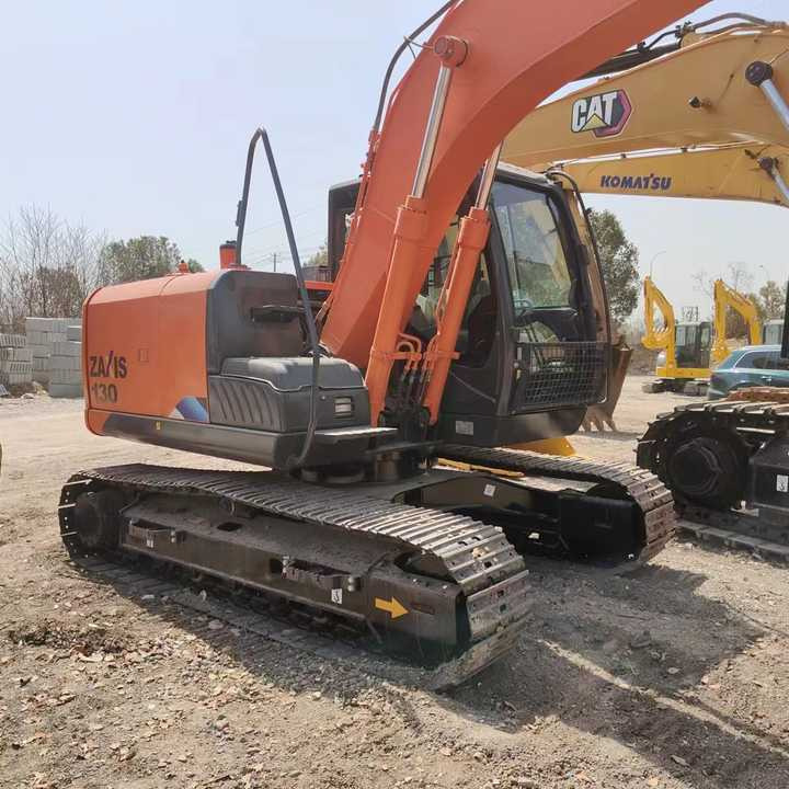 Used Hitachi ZX130 Excavator Japan Made Hitachi Used Excavator Zx120 Zx130 for Sale - Lintekskavaator: pilt 3 Used Hitachi ZX130 Excavator Japan Made Hitachi Used Excavator Zx120 Zx130 for Sale - Lintekskavaator: pilt 3