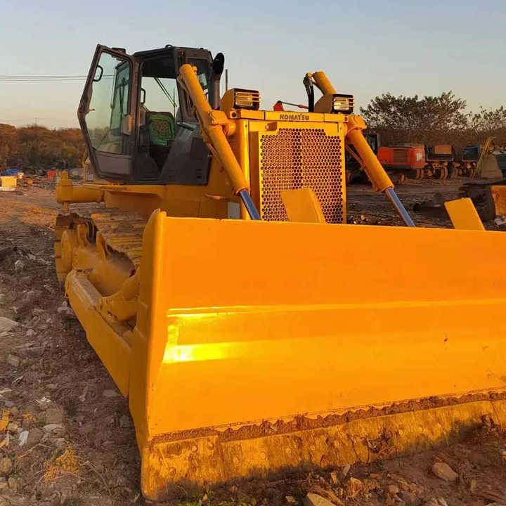 Used Komatsu Bulldozer D85 Strong Power Komatsu D85 Track Dozer for Sale - Buldooser: pilt 3 Used Komatsu Bulldozer D85 Strong Power Komatsu D85 Track Dozer for Sale - Buldooser: pilt 3