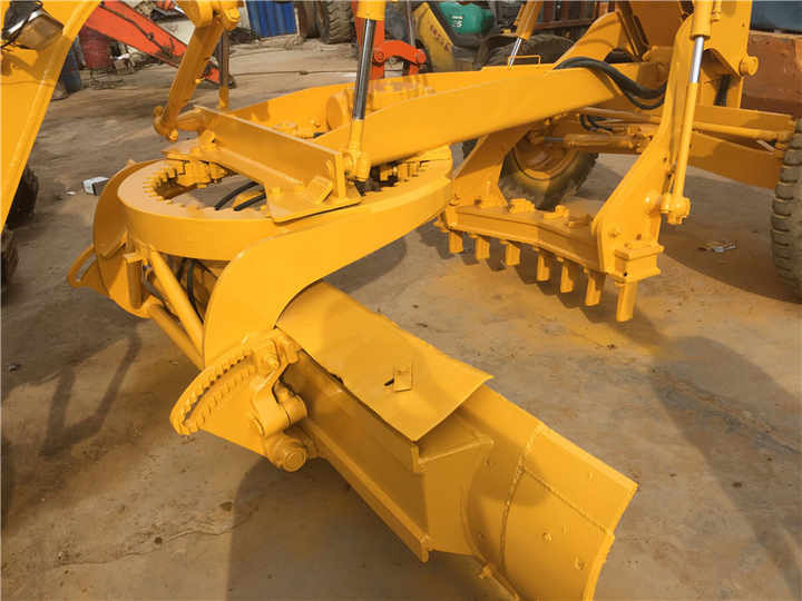 Used Komatsu GD305 Motor Grader Cheap Price Komatsu Road Grader GD305 Good Condition in China - Teehöövel: pilt 2 Used Komatsu GD305 Motor Grader Cheap Price Komatsu Road Grader GD305 Good Condition in China - Teehöövel: pilt 2