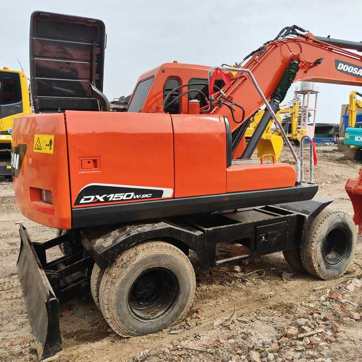 Used Original Doosan Dx150w-9 Wheel Excavator for Sale - Ratastel ekskavaator: pilt 3 Used Original Doosan Dx150w-9 Wheel Excavator for Sale - Ratastel ekskavaator: pilt 3