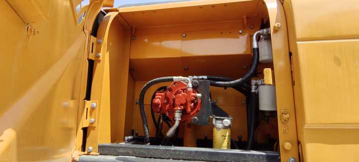 Lintekskavaator Used hyundai 215-9 Excavator 20tons Excavator for Sale: pilt 6