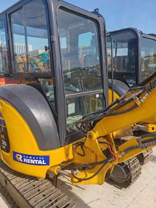 Used komatsu Mini Pc30 Mini 3tons Excavator komatsu Pc 30 35 40 55 Mini Digger in Stock for Sale - Lintekskavaator: pilt 4 Used komatsu Mini Pc30 Mini 3tons Excavator komatsu Pc 30 35 40 55 Mini Digger in Stock for Sale - Lintekskavaator: pilt 4