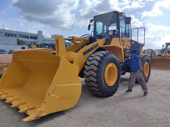 Used komatsu Wa380-6 Wheel Loader for Sale Japan Brand komatsu Wa380 -3 0380-65 470-3 Loader - Rataslaadur: pilt 3 Used komatsu Wa380-6 Wheel Loader for Sale Japan Brand komatsu Wa380 -3 0380-65 470-3 Loader - Rataslaadur: pilt 3