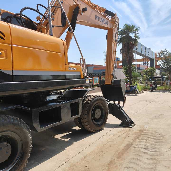 Well-Maintained Hyundai 210-9Used Wheel Excavator Construction Machine | No Major Repairs | Price Negotiable - Ratastel ekskavaator: pilt 1 Well-Maintained Hyundai 210-9Used Wheel Excavator Construction Machine | No Major Repairs | Price Negotiable - Ratastel ekskavaator: pilt 1