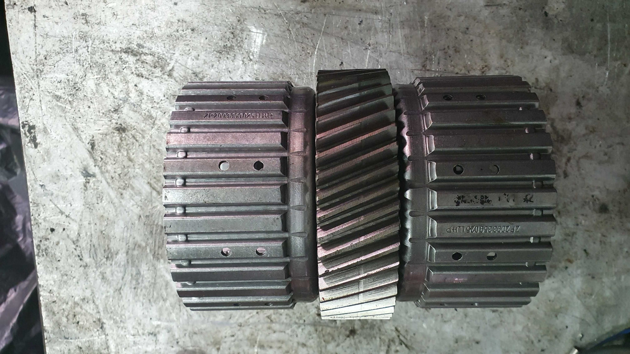 Kosz sprzęgła Deutz Fahr Same Lamborghini 0441_7244 2093.268.019 - Varuosa - Põllutööseade: pilt 1 Kosz sprzęgła Deutz Fahr Same Lamborghini 0441_7244 2093.268.019 - Varuosa - Põllutööseade: pilt 1