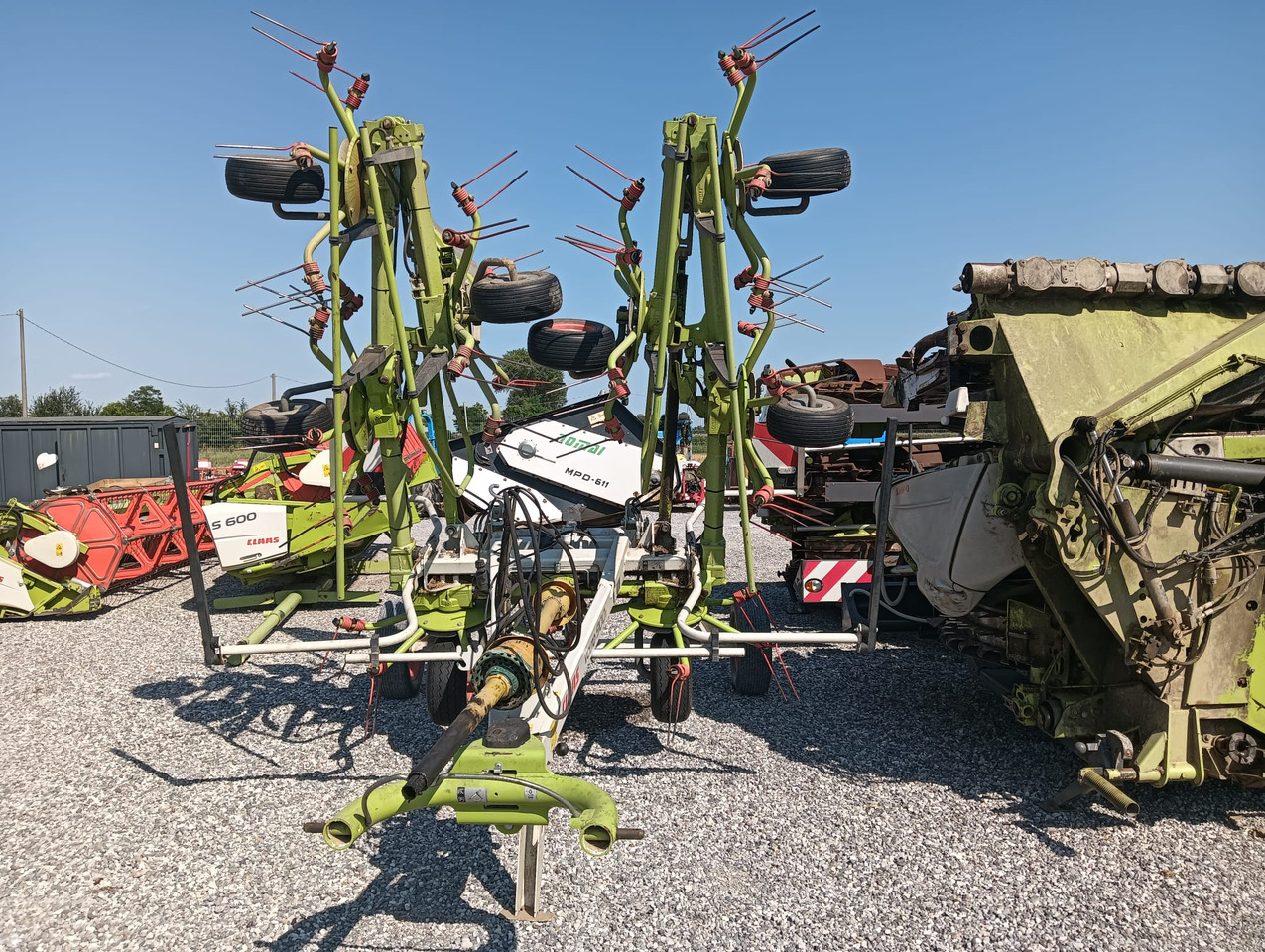 CLAAS VOLTO 900 T - Kaarutaja/ Reha: pilt 1 CLAAS VOLTO 900 T - Kaarutaja/ Reha: pilt 1