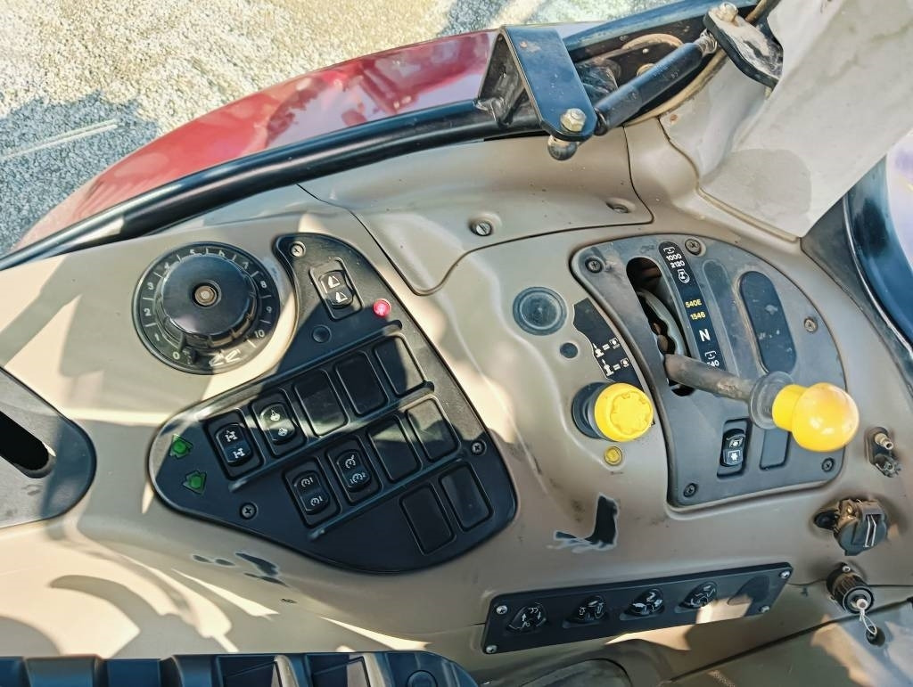 Traktor Case IH Maxxum 140: pilt 28