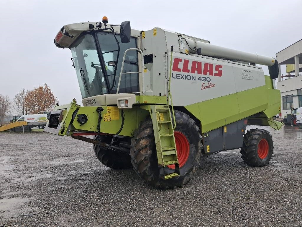 Claas LEXION 430 EVOLUTION - Kombain: pilt 3 Claas LEXION 430 EVOLUTION - Kombain: pilt 3