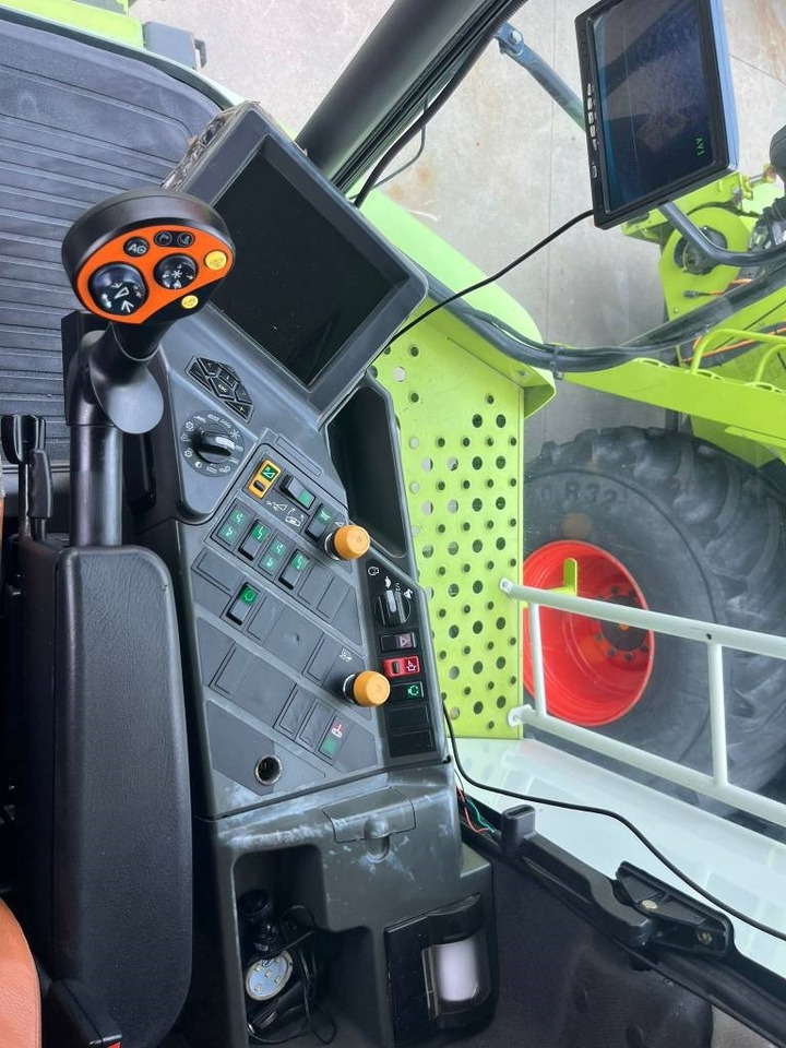 Claas Lexion 560 TT - Kombain: pilt 2 Claas Lexion 560 TT - Kombain: pilt 2