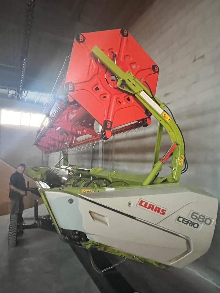 Claas Lexion 7700 TT RISO - Kombain: pilt 2 Claas Lexion 7700 TT RISO - Kombain: pilt 2