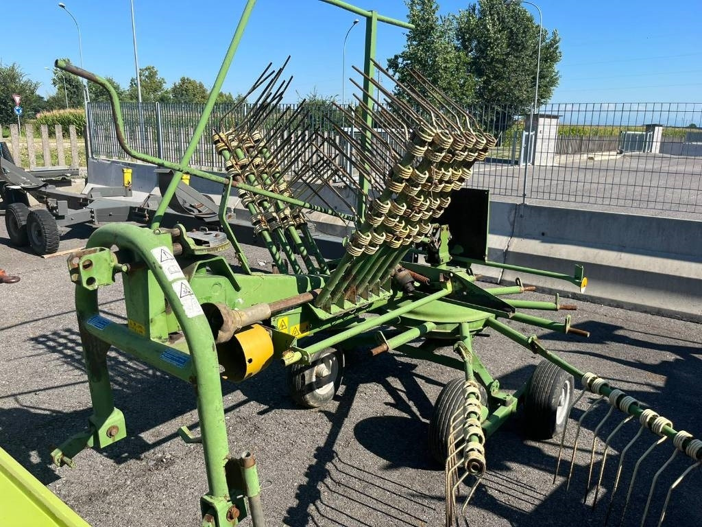 Krone SWADRO 385 - Heinapalli mähkija: pilt 2 Krone SWADRO 385 - Heinapalli mähkija: pilt 2