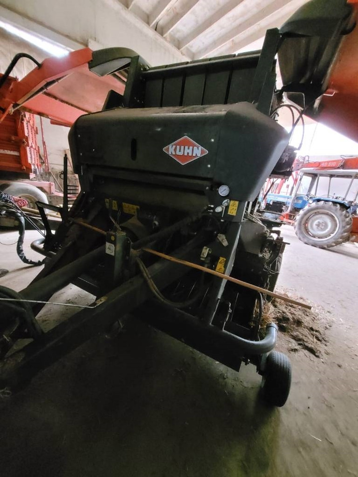 Kuhn VB 2160 - Heinapress, ümmargune: pilt 4 Kuhn VB 2160 - Heinapress, ümmargune: pilt 4