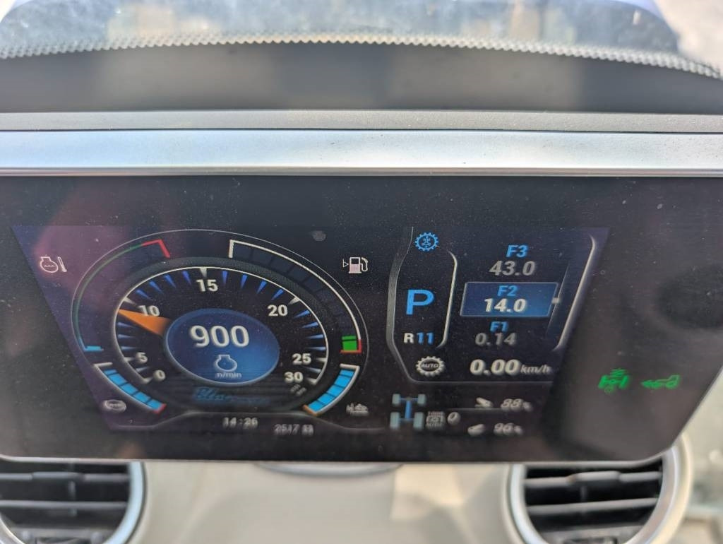 New Holland T 8.380 - Traktor: pilt 3 New Holland T 8.380 - Traktor: pilt 3