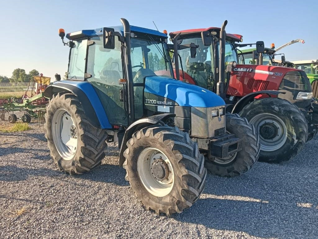 New Holland TS 100 - Traktor: pilt 1 New Holland TS 100 - Traktor: pilt 1
