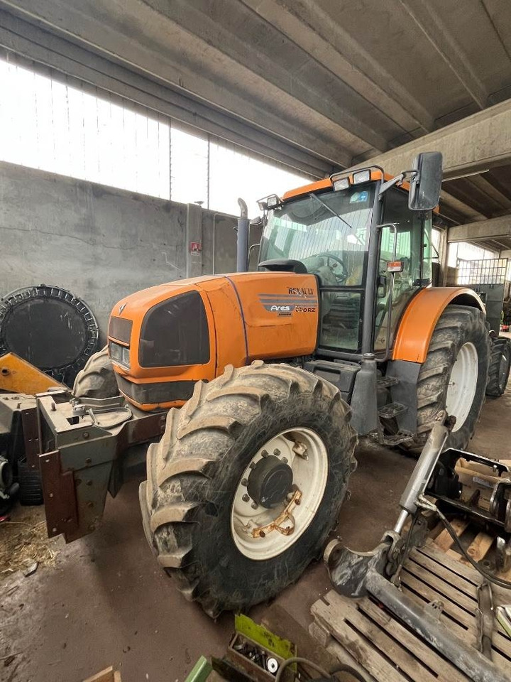 Renault Ares 640 RZ - Traktor: pilt 1 Renault Ares 640 RZ - Traktor: pilt 1