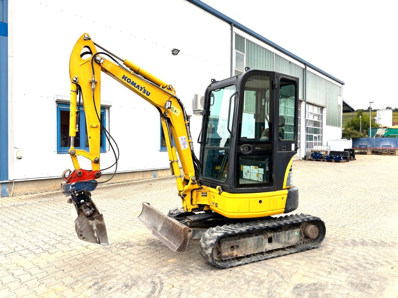 Komatsu PC26MR-3 - Miniekskavaator: pilt 1 Komatsu PC26MR-3 - Miniekskavaator: pilt 1