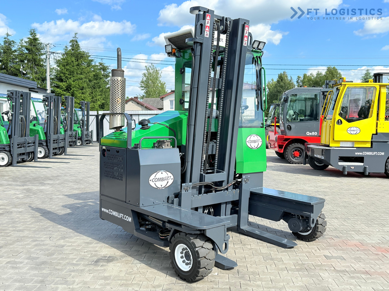 COMBILIFT C3500 / DUPLEX 4100MM / GAS / EXTENDABLE FORKS / CABIN / HEATING + AIR CONDITIONING / LIKE NEW - 4-suunaline lükandmastiga tõstuk: pilt 5 COMBILIFT C3500 / DUPLEX 4100MM / GAS / EXTENDABLE FORKS / CABIN / HEATING + AIR CONDITIONING / LIKE NEW - 4-suunaline lükandmastiga tõstuk: pilt 5