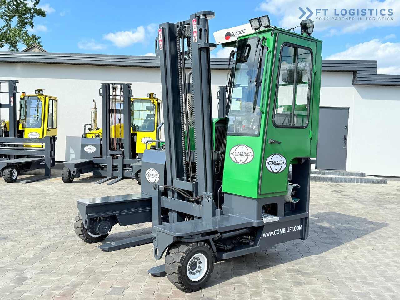 COMBILIFT C3500 / DUPLEX 4100MM / GAS / EXTENDABLE FORKS / CABIN / HEATING + AIR CONDITIONING / LIKE NEW - 4-suunaline lükandmastiga tõstuk: pilt 1 COMBILIFT C3500 / DUPLEX 4100MM / GAS / EXTENDABLE FORKS / CABIN / HEATING + AIR CONDITIONING / LIKE NEW - 4-suunaline lükandmastiga tõstuk: pilt 1